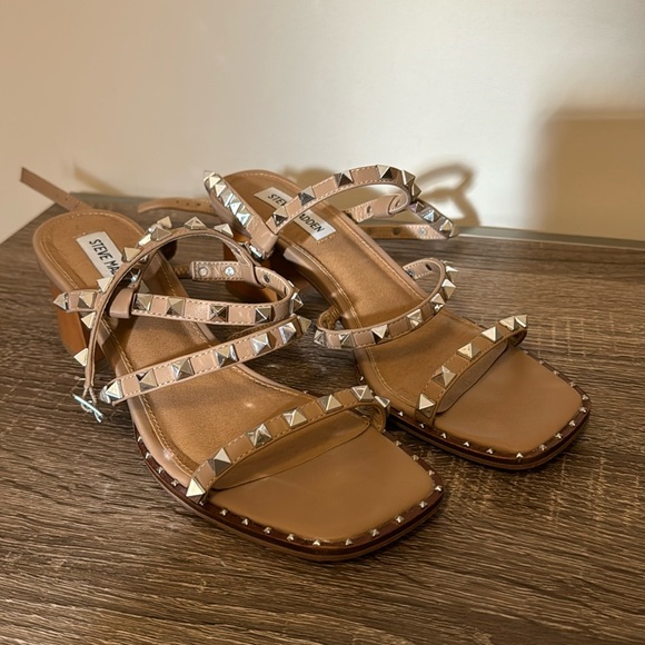 Stuffed Ankle Wrap Heels - Picture 1 of 2